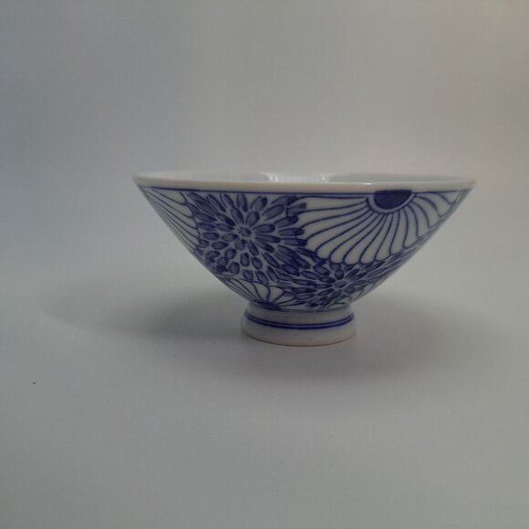Vintage Otagiri Blue White Floral Ceramic Rice Bowl - Picture 5 of 16